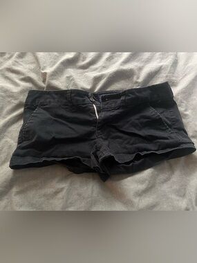 American Eagle Outfitters Black Front-Button Shorts